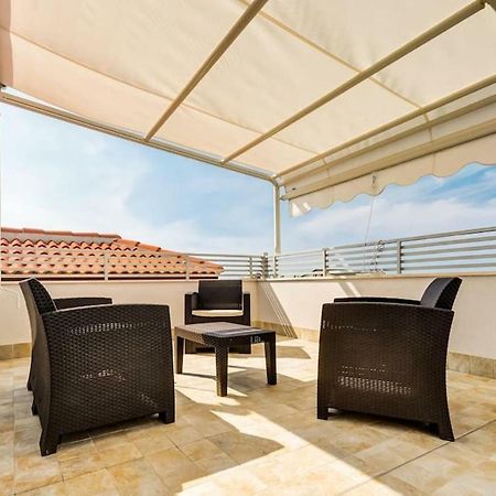 Penthouse 104 Sea View -Magnolia Holidays ألغيرو المظهر الخارجي الصورة